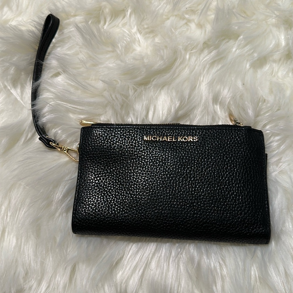 MK Pebble Leather Wallet